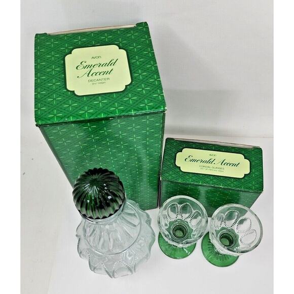 Vintage Avon Emerald Accent 2 Cordial Wine Glasses & 1 Decanter Boxes New U96 - Picture 3 of 4